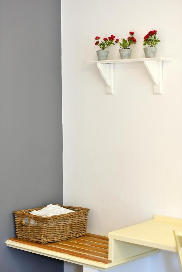 Piteoussa Rooms Hydra  Buitenkant foto