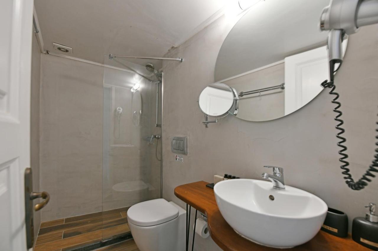 Piteoussa Rooms Hydra  Buitenkant foto