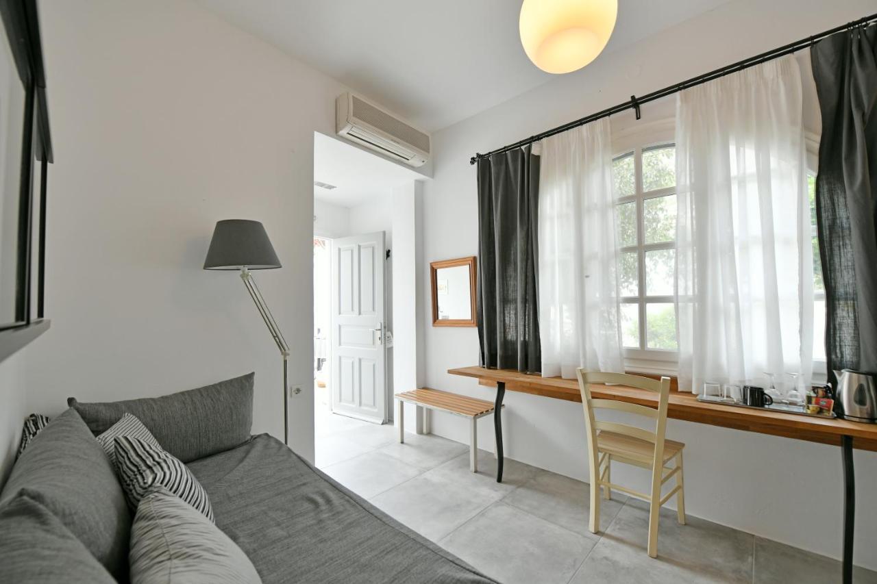 Piteoussa Rooms Hydra  Buitenkant foto